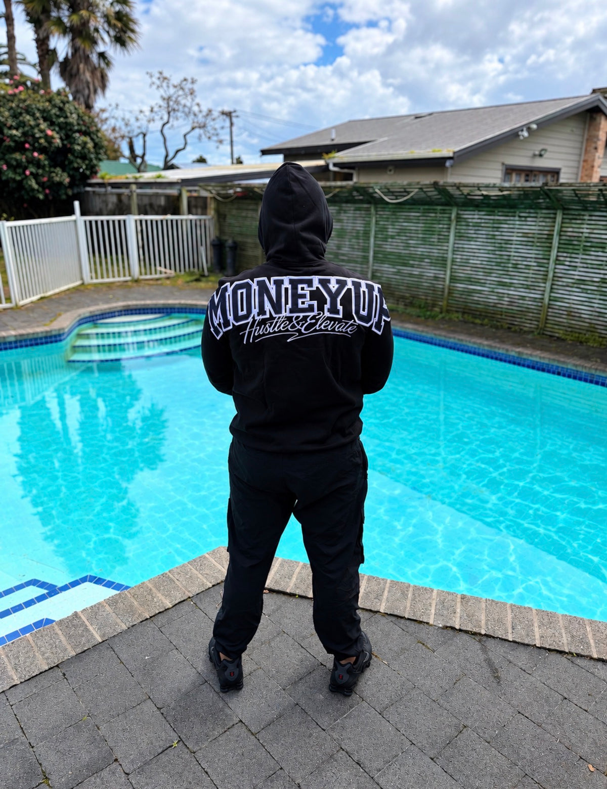 MONEYUP HOODY – BLACK & BLUE